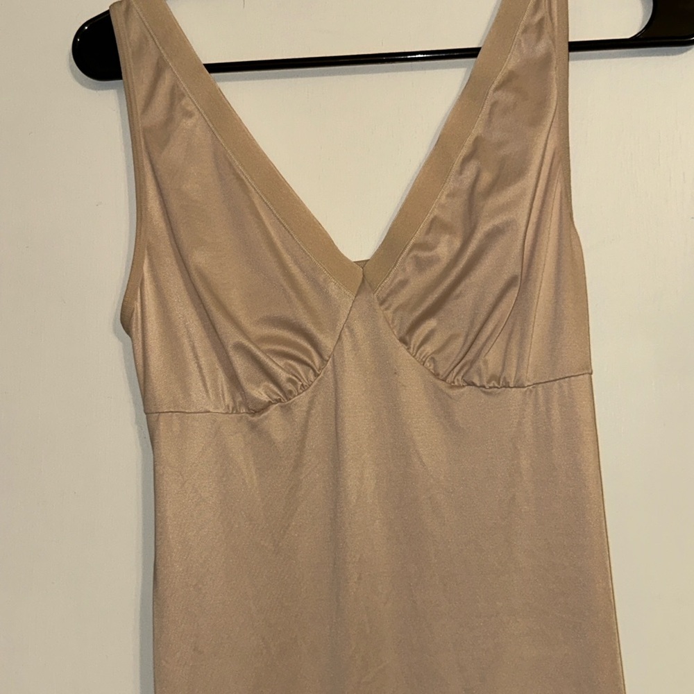 Vanity Fair Body Fresh Slip, size 36 - Picture 2 of 6